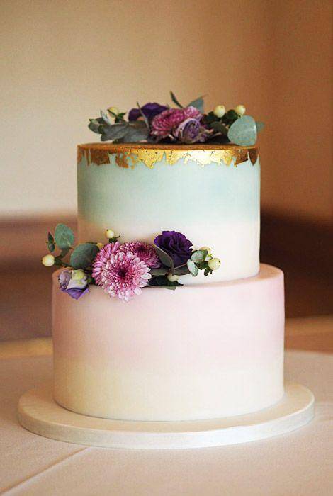 kue pernikahan sederhana tapi elegan