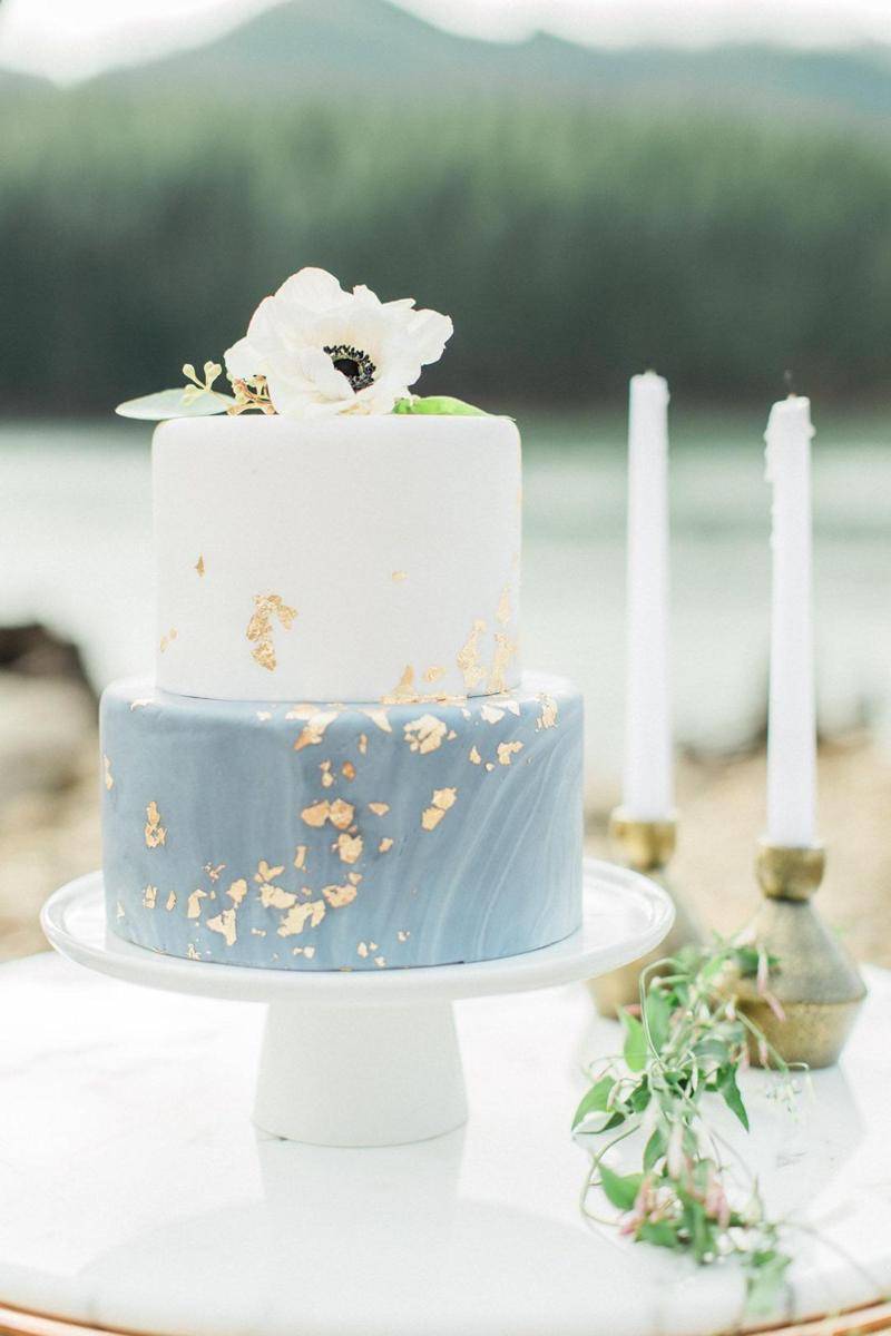 kue pernikahan sederhana tapi elegan