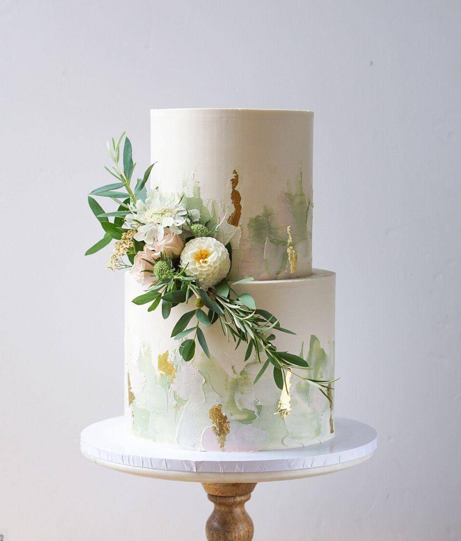 kue pernikahan sederhana tapi elegan