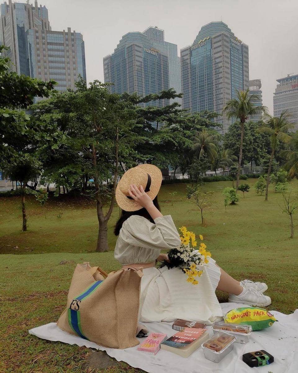 instagram.com/jkt.spot