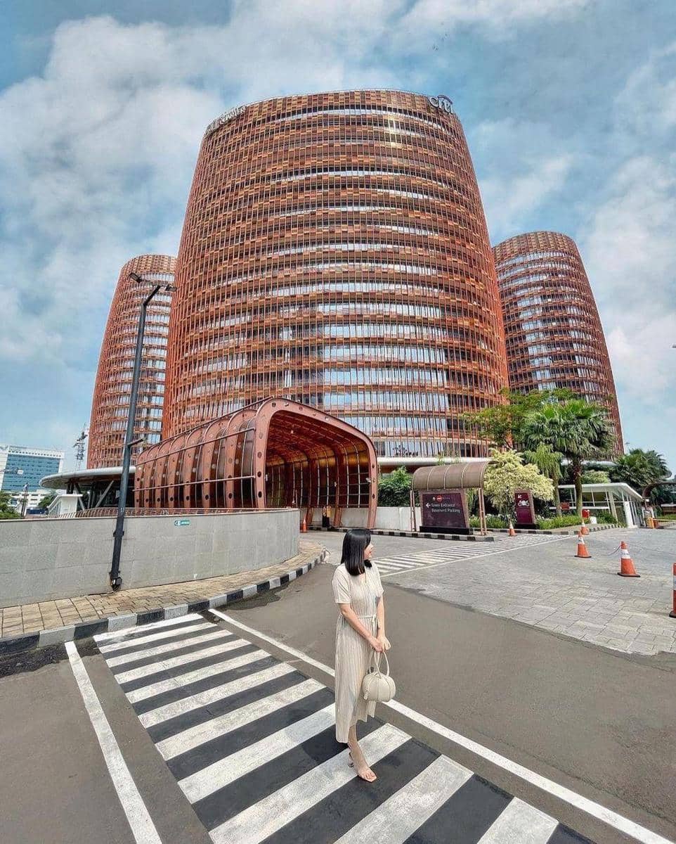 instagram.com/jkt.spot