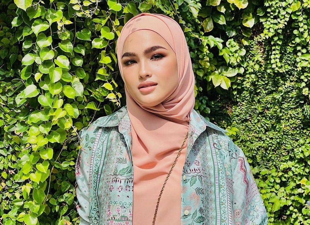 instagram.com/elfiraloy/