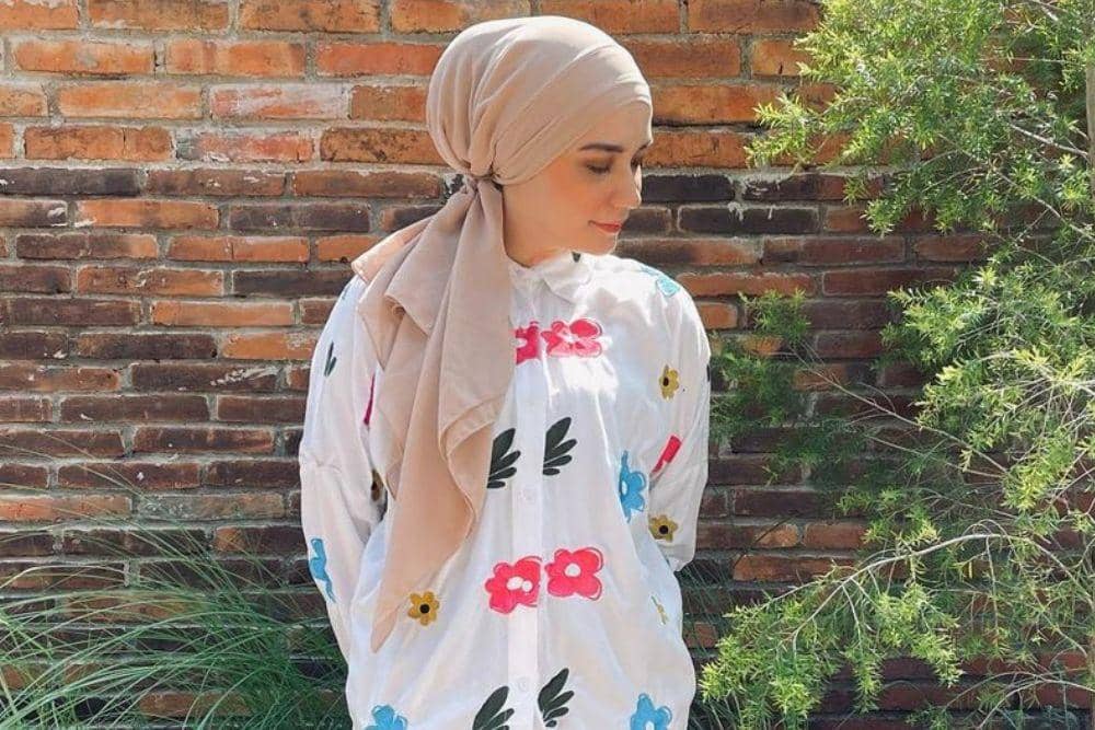 instagram.com/anneofficial1990