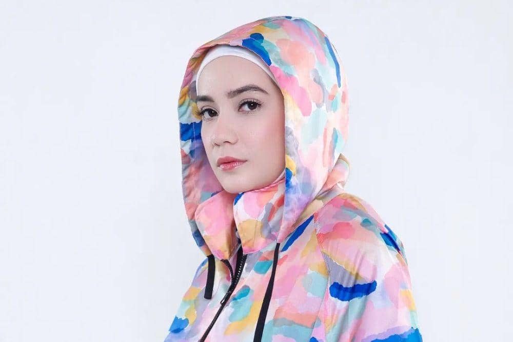 instagram.com/anneofficial1990