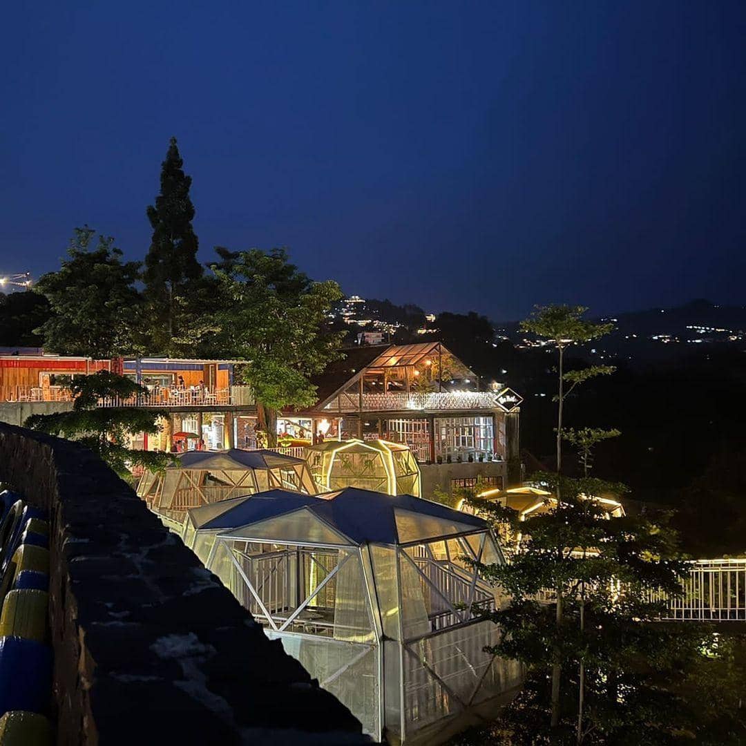 instagram.com/theparlorhills