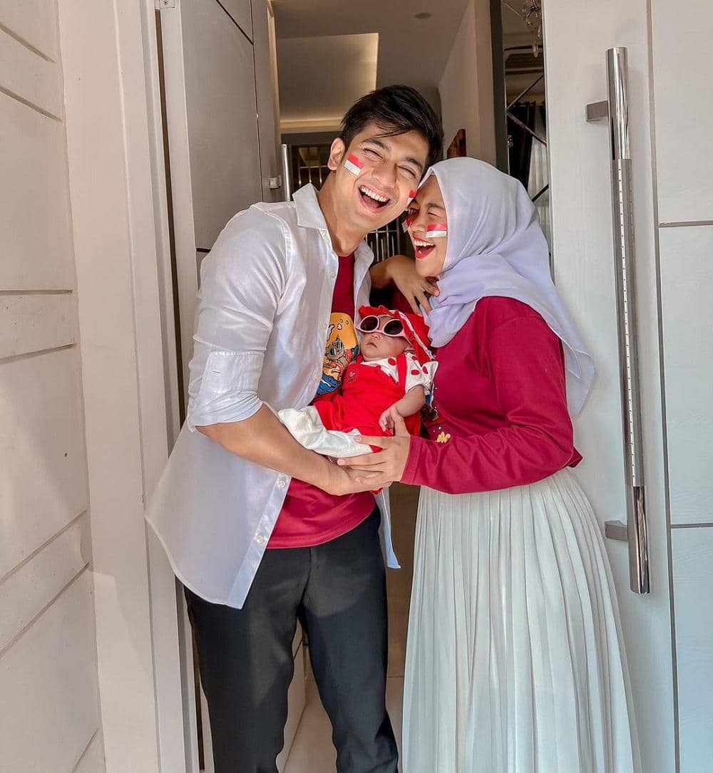 Instagram.com/riaricis1795