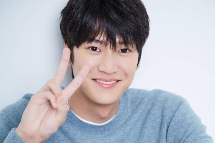 instagram.com/10042n00