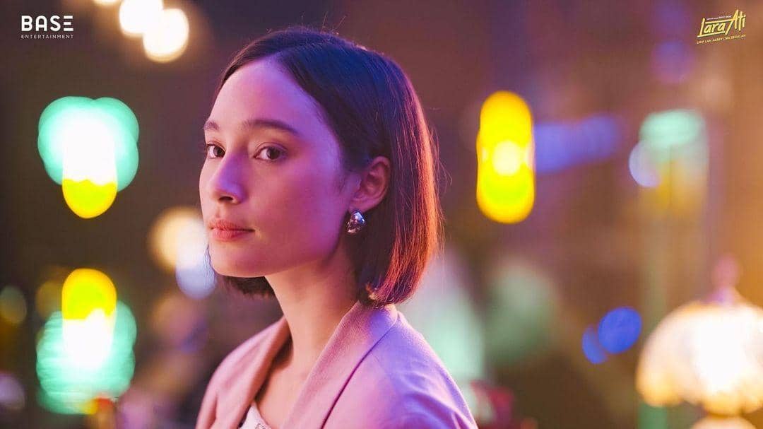 Dok. Base Entertainment