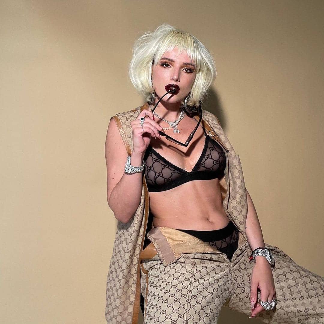 instagram.com/bellathorne