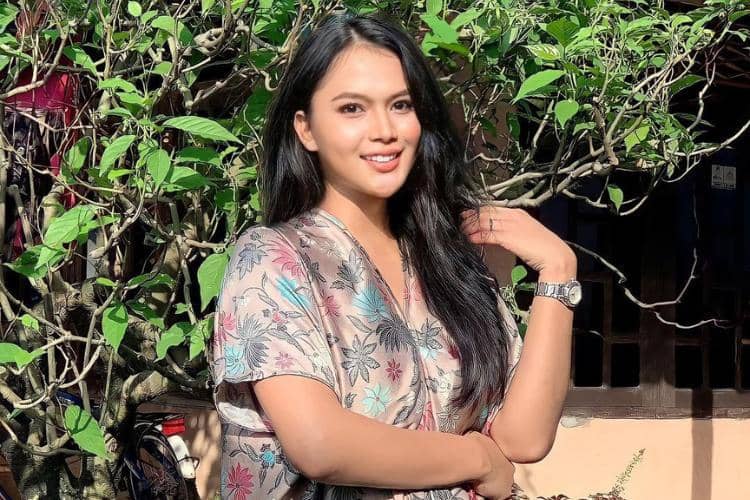 instagram.com/dindasyarif