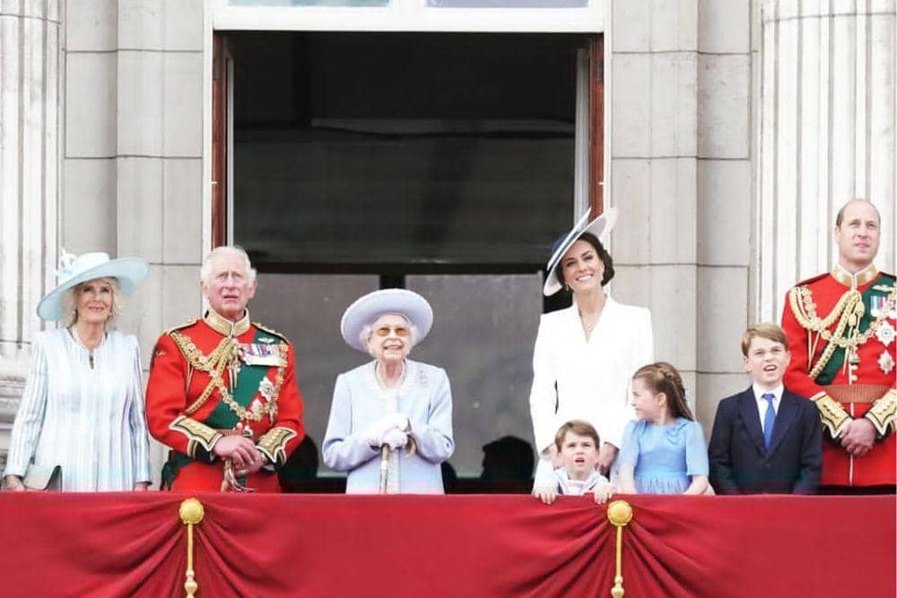 instagram.com/theroyalfamily