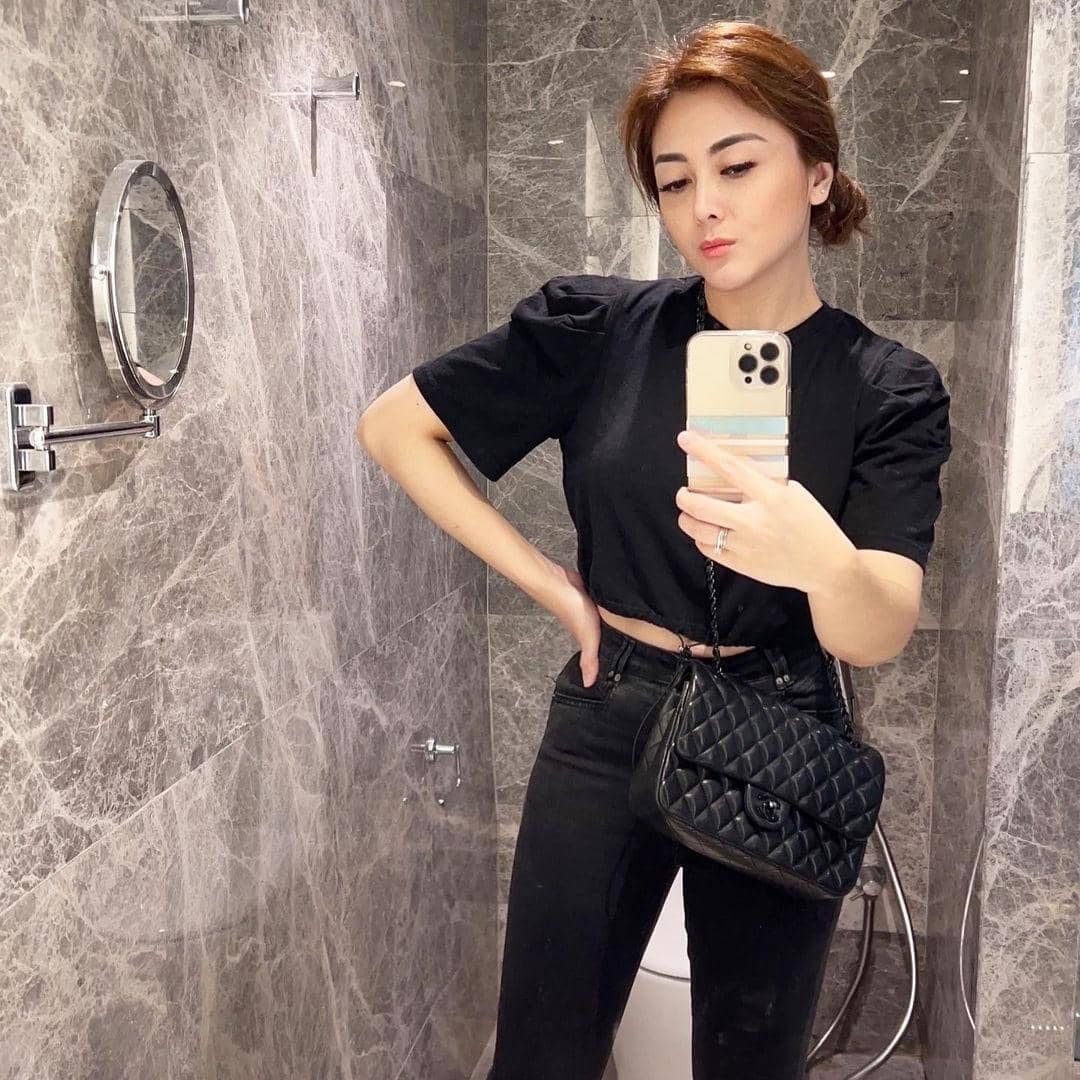 instagram.com/dhenaaldhaliadevanka