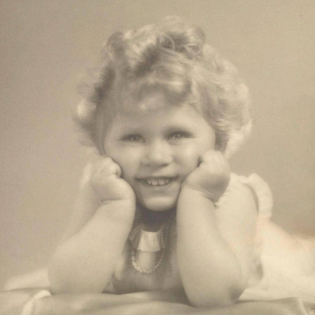 instagram.com/royalcollectiontrust