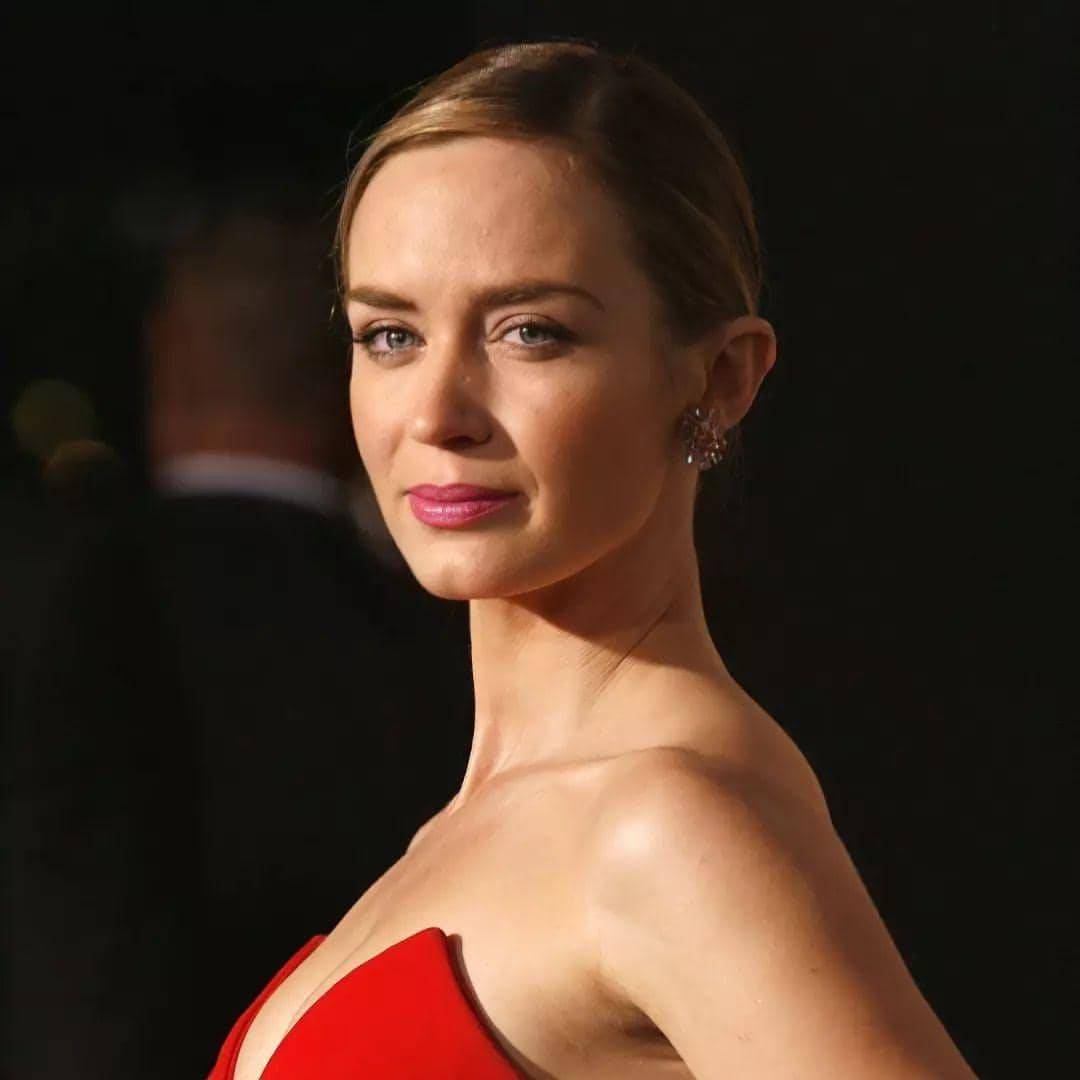 instagram.com/emilybluntleah