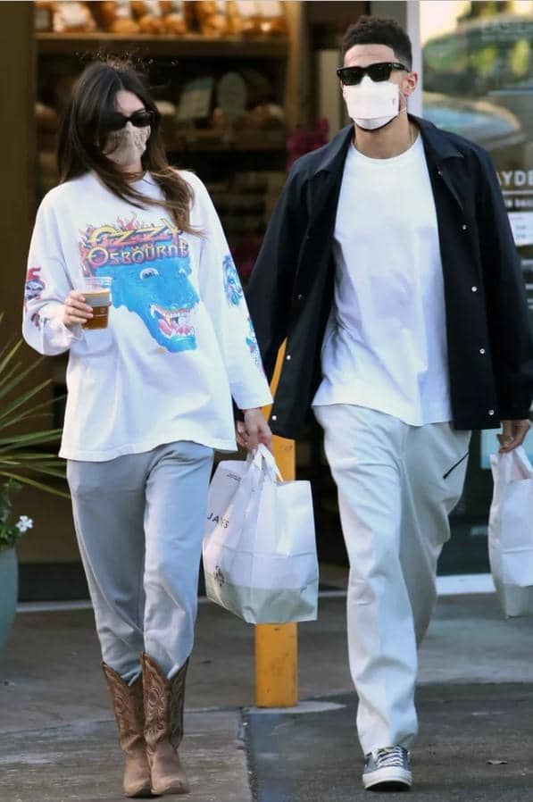 instagram.com/kendallxdbook