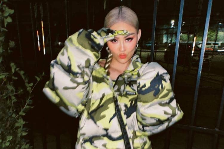 instagram.com/agnezmo