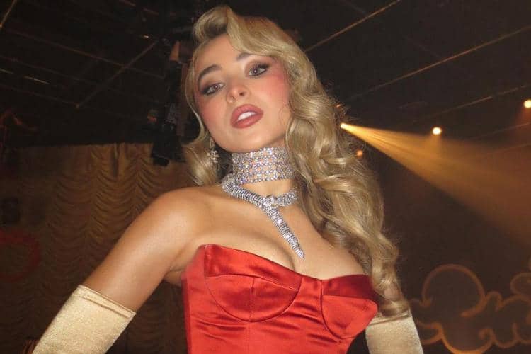 instagram.com/sabrinacarpenter