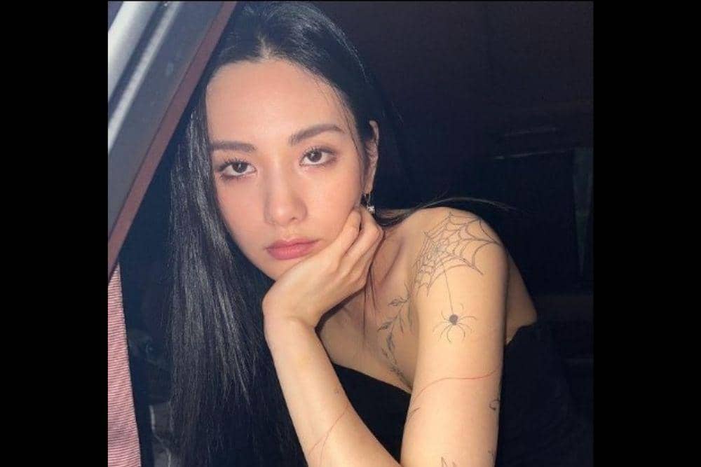 Instagram @jin_a_nana