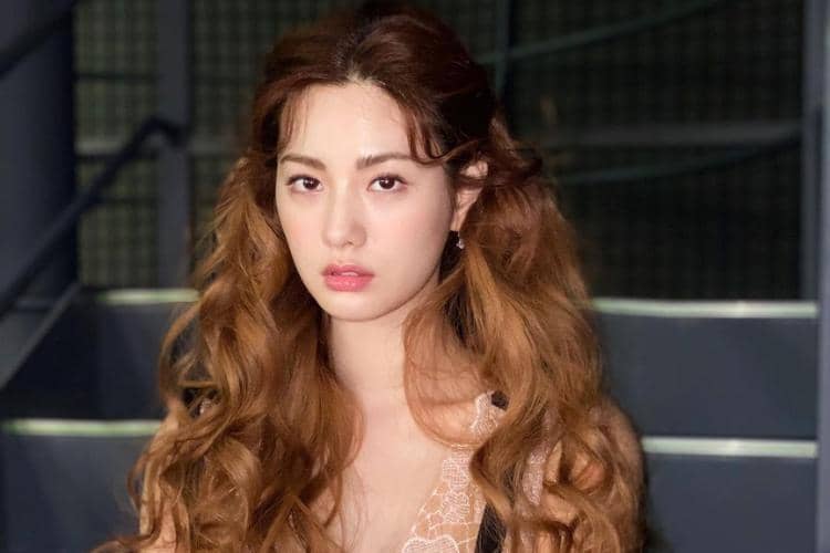 instagram.com/jin_a_nana