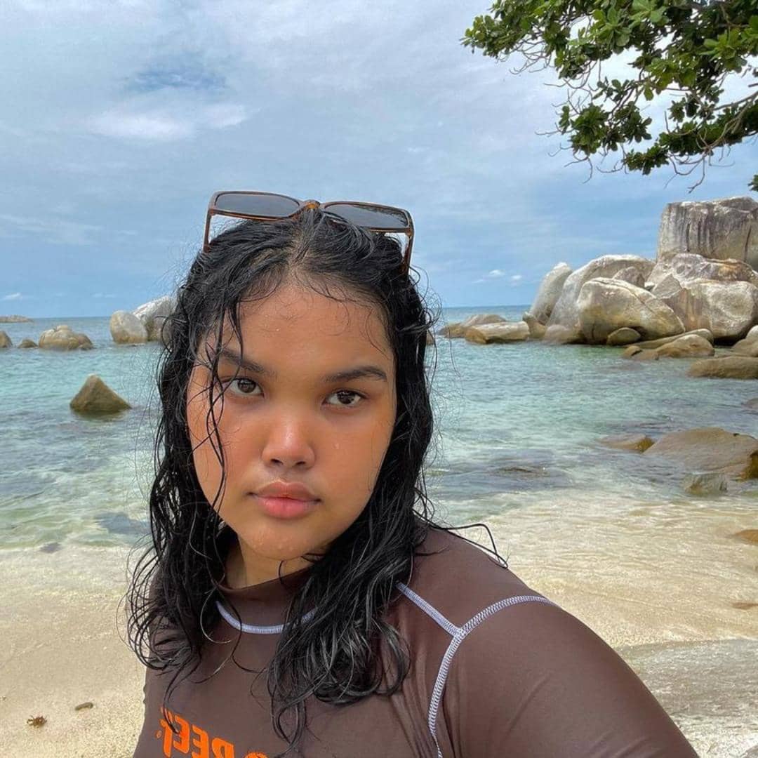 instagram.com/shahnaz.indira