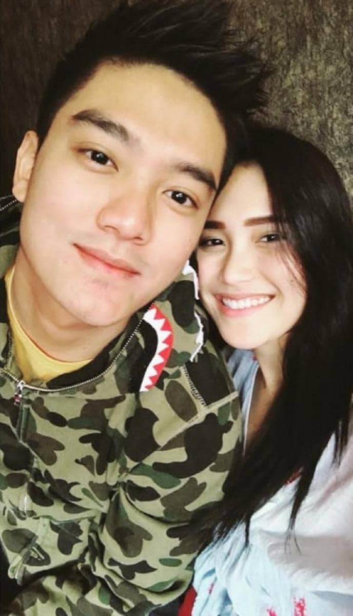 instagram.com/ayutingting92