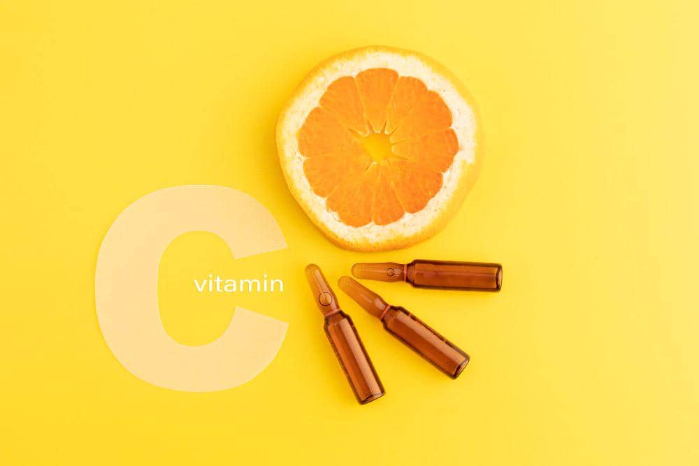 ilustrasi vitamin C injeksi 