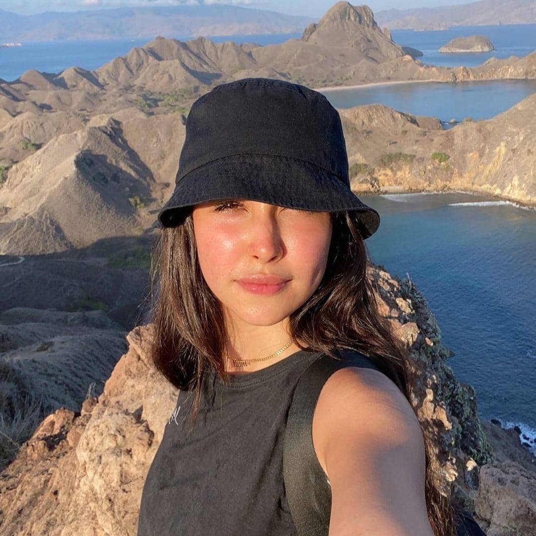 instagram.com/estelleelinden