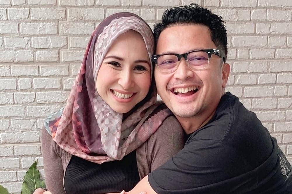 Instagram.com/deswitamaharani80