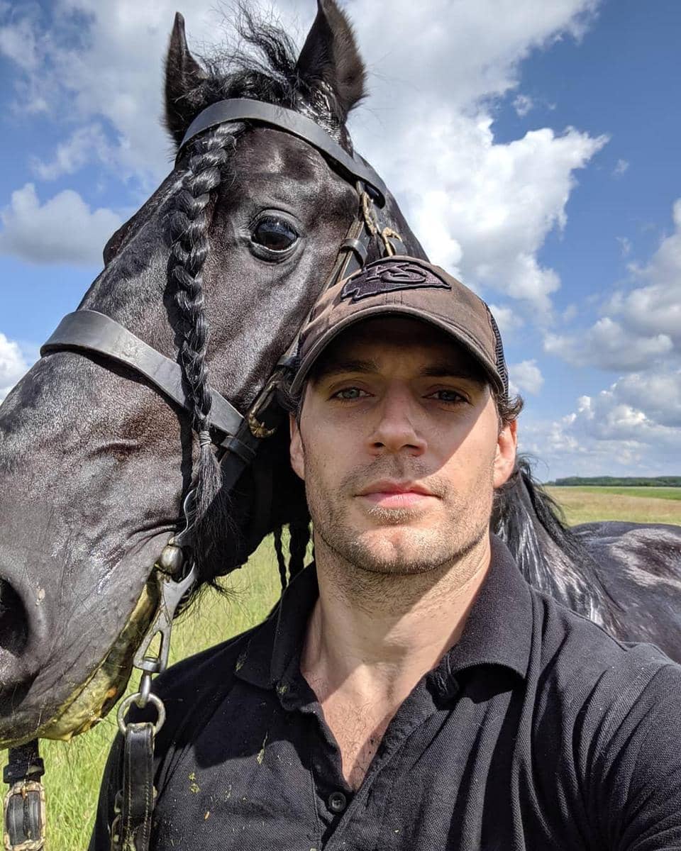 instagram.com/henrycavill