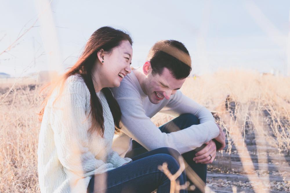 5 Cara Gombalin Cowok Biar Baper dengan Kata-Kata, Romantis!