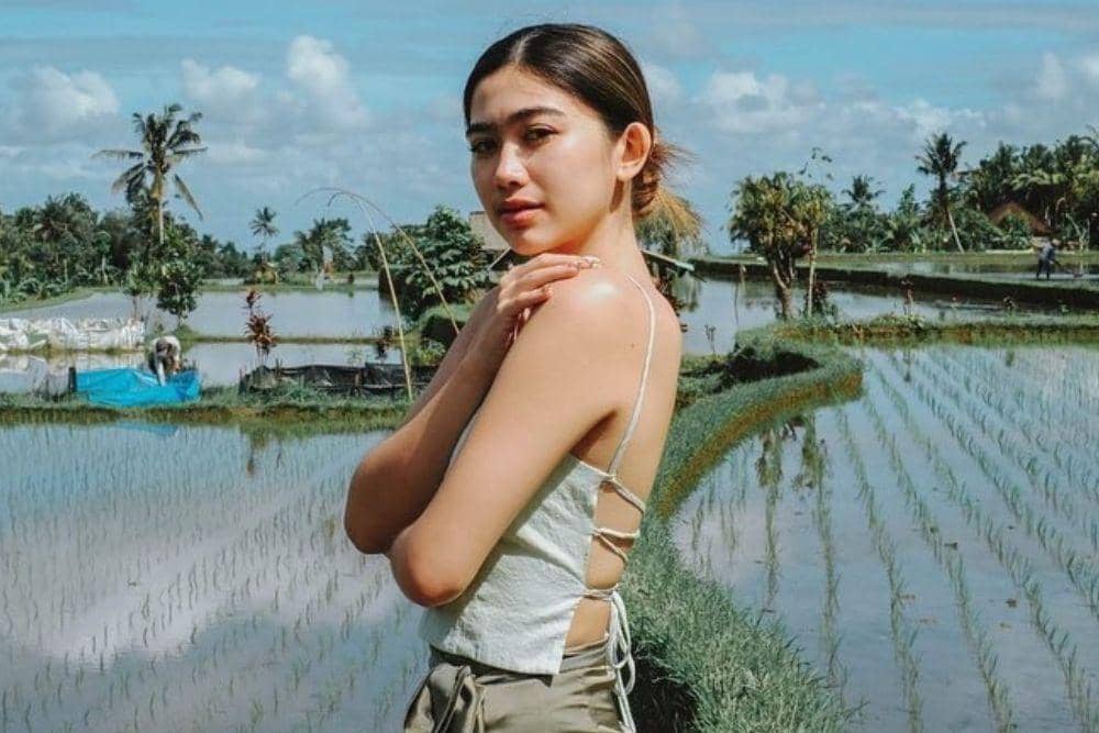 instagram.com/josephinefirmstone