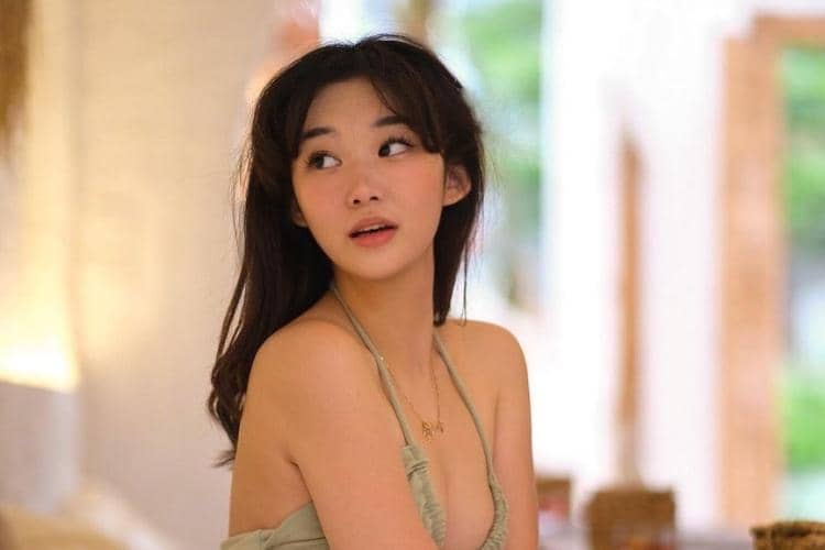 instagram.com/livyrenata