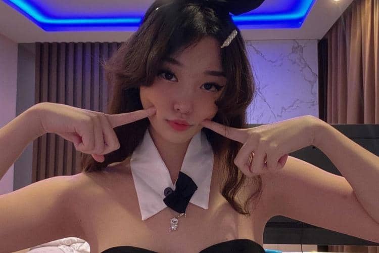 instagram.com/livyrenata