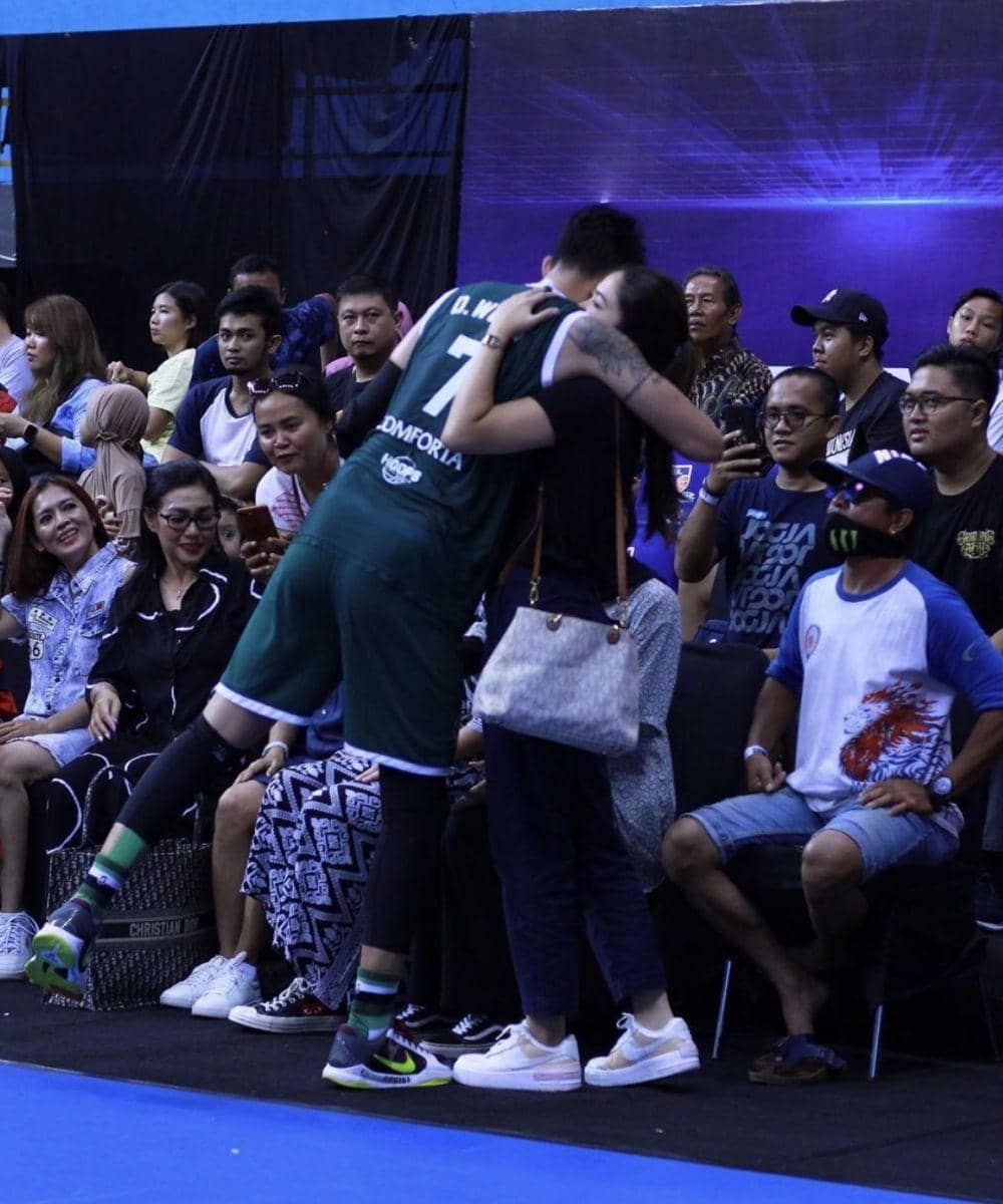 Instagram.com/josephinefirmstone