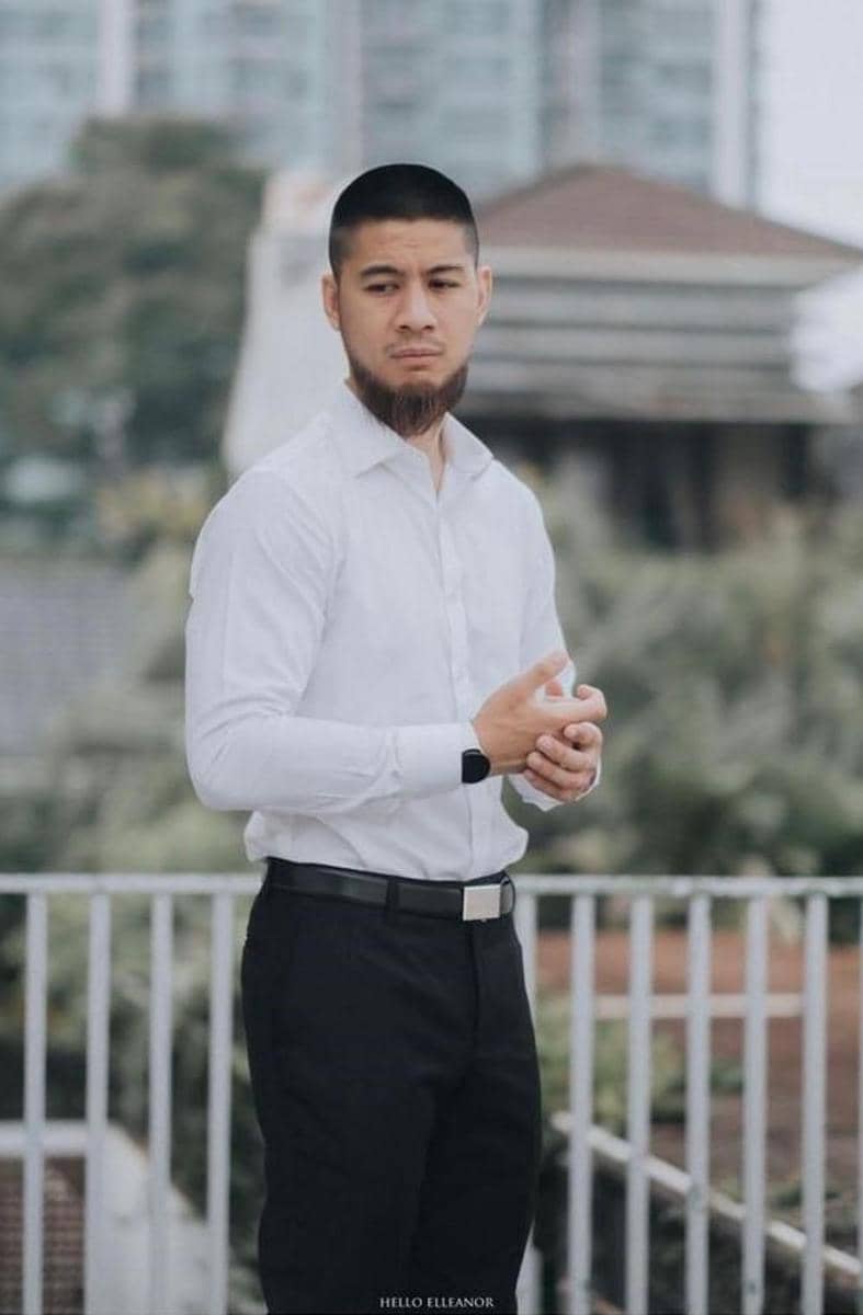 instagram.com/helloelleanor