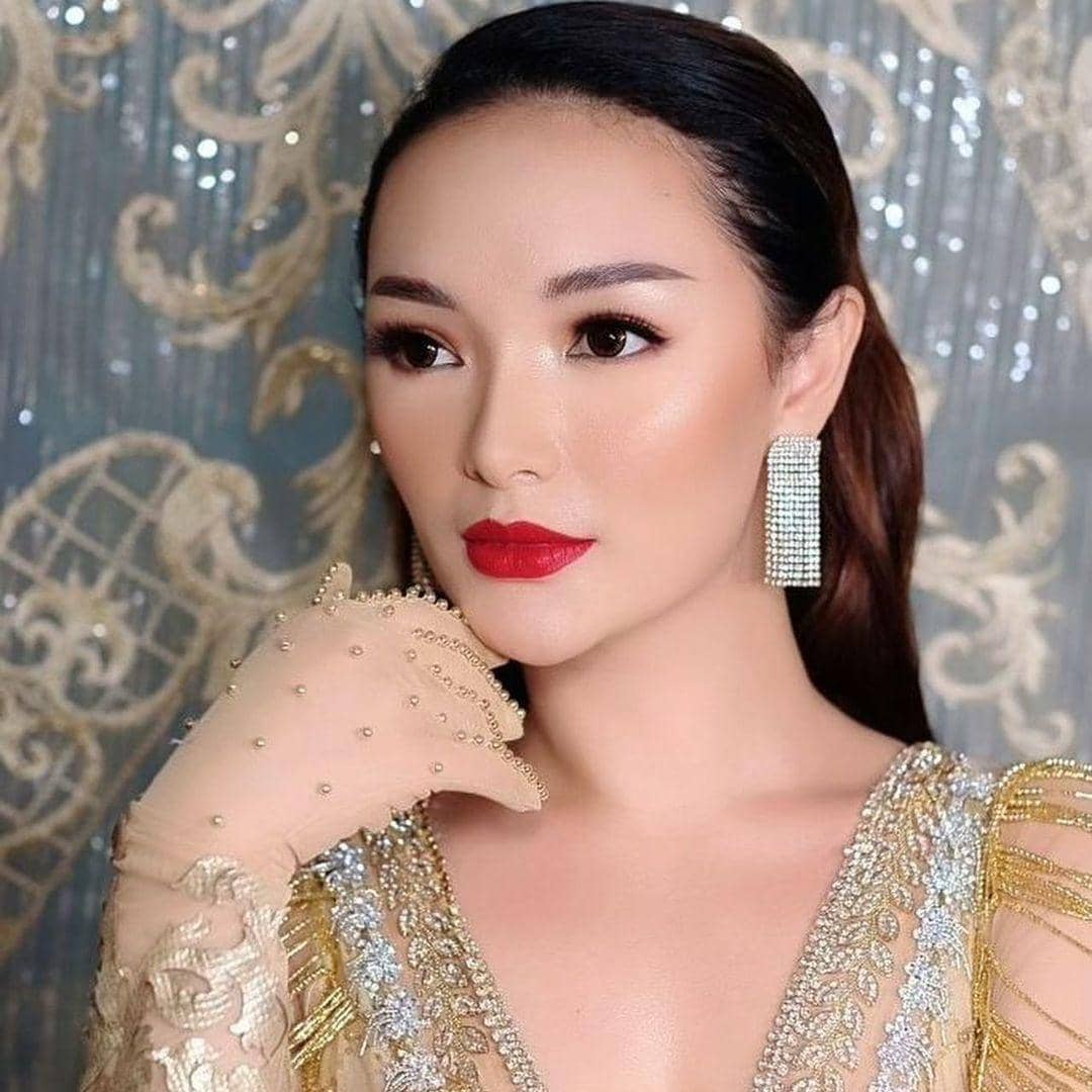 instagram.com/zaskia_gotix