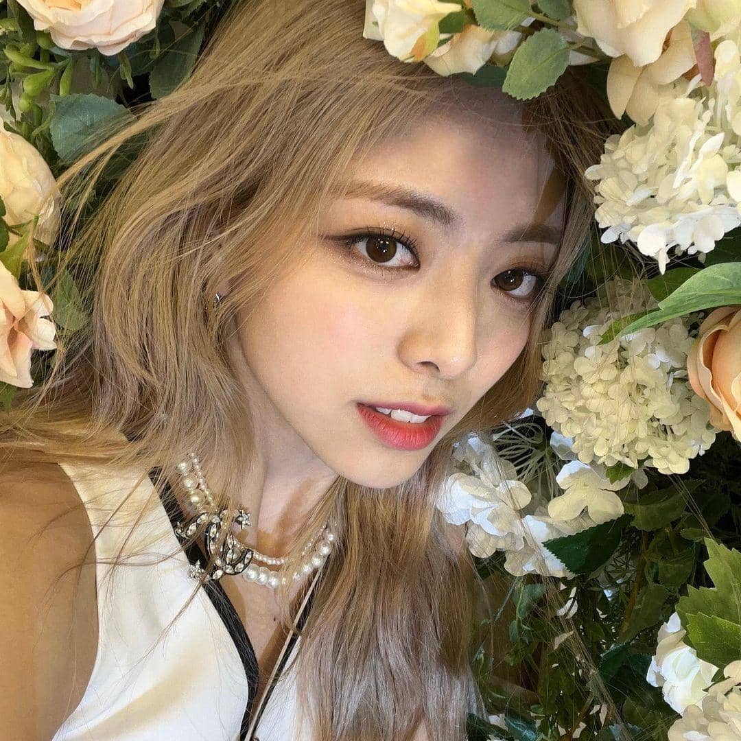 instagram.com/itzy.all.in.us