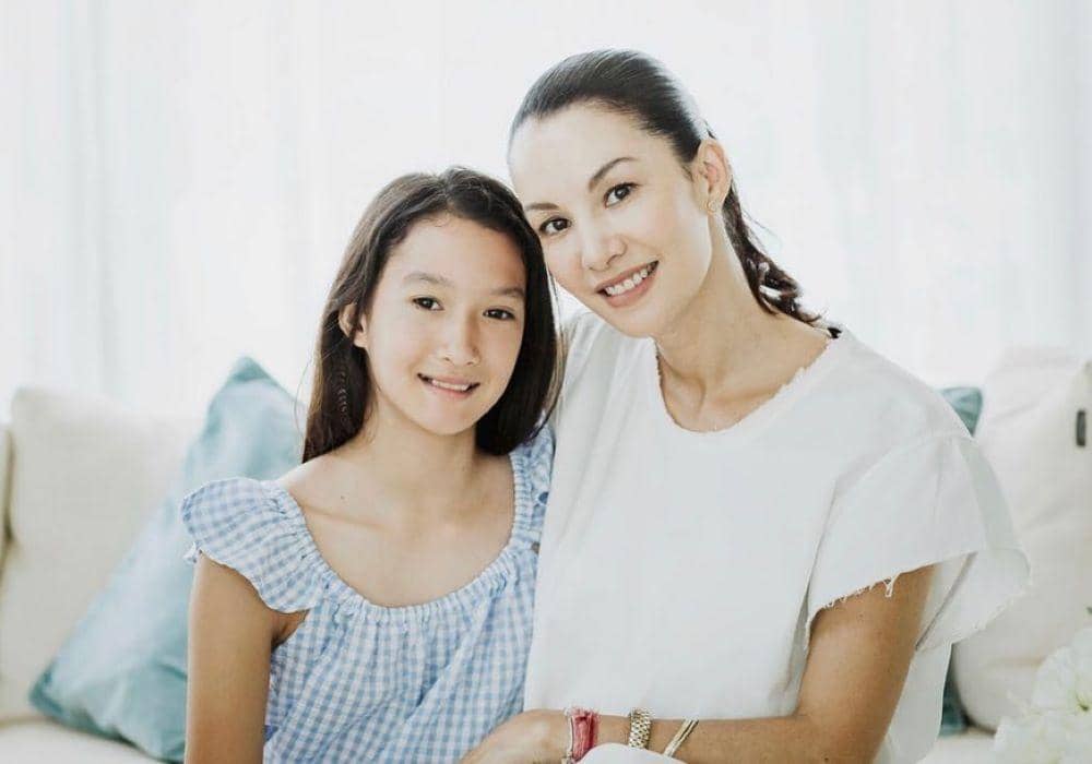 instagram.com/nadyahutagalung