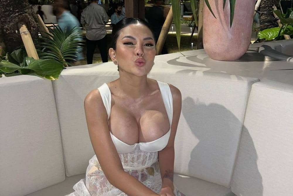 Instagram.com/nikitamirzanimawardi_172