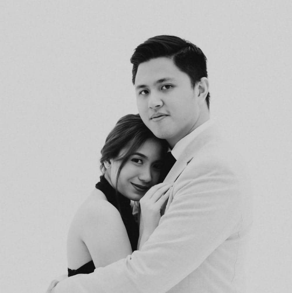 Instagram.com/zhrtiaraashilla