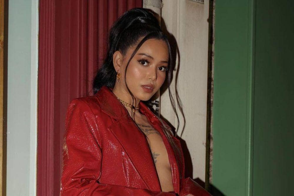 instagram.com/bellapoarch