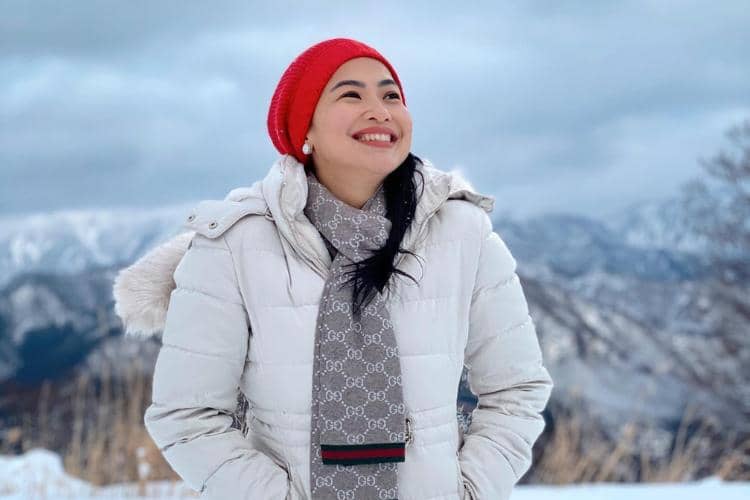 instagram.com/fenirose