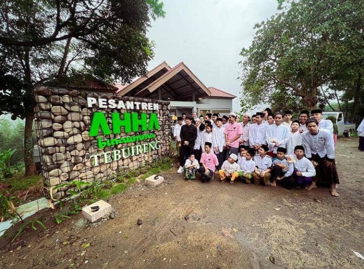 Instagram.com / attahalilintar