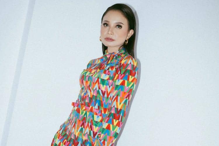 instagram.com/itsrossa910