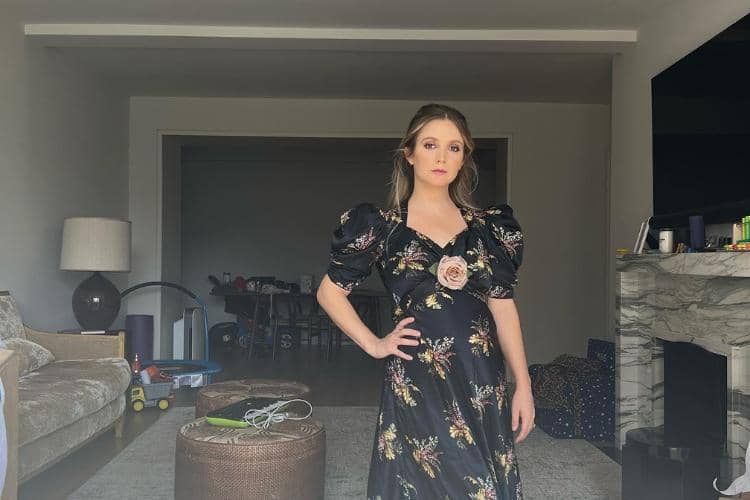 instagram.com/praisethelourd