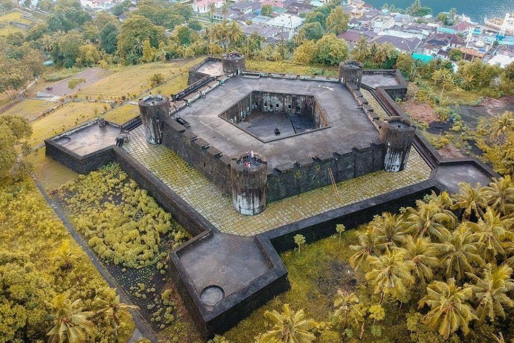 twitter.com/rafiqajiprayogo