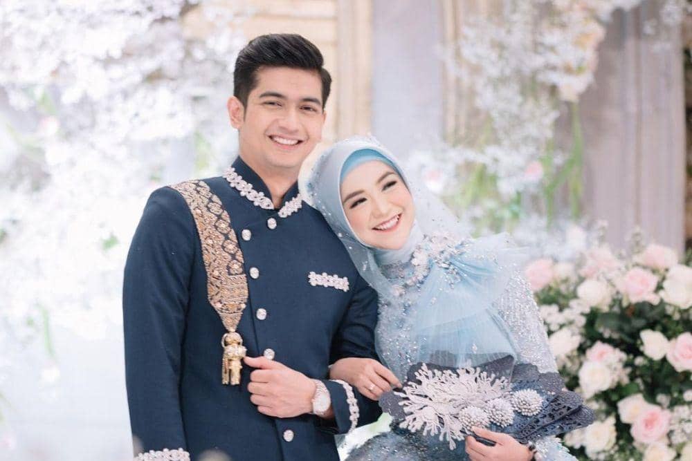 instagram.com/riaricis1795