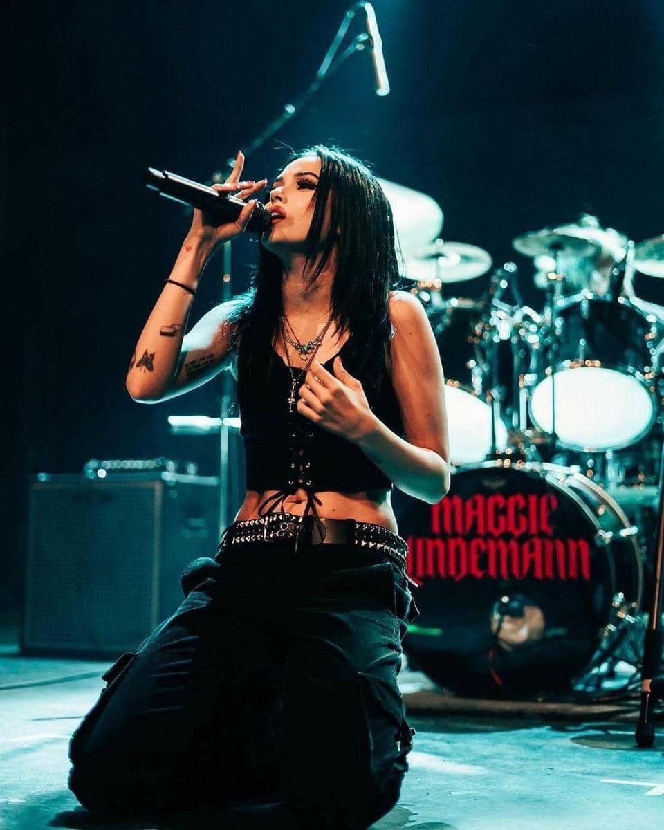 instagram.com/maggielindemann