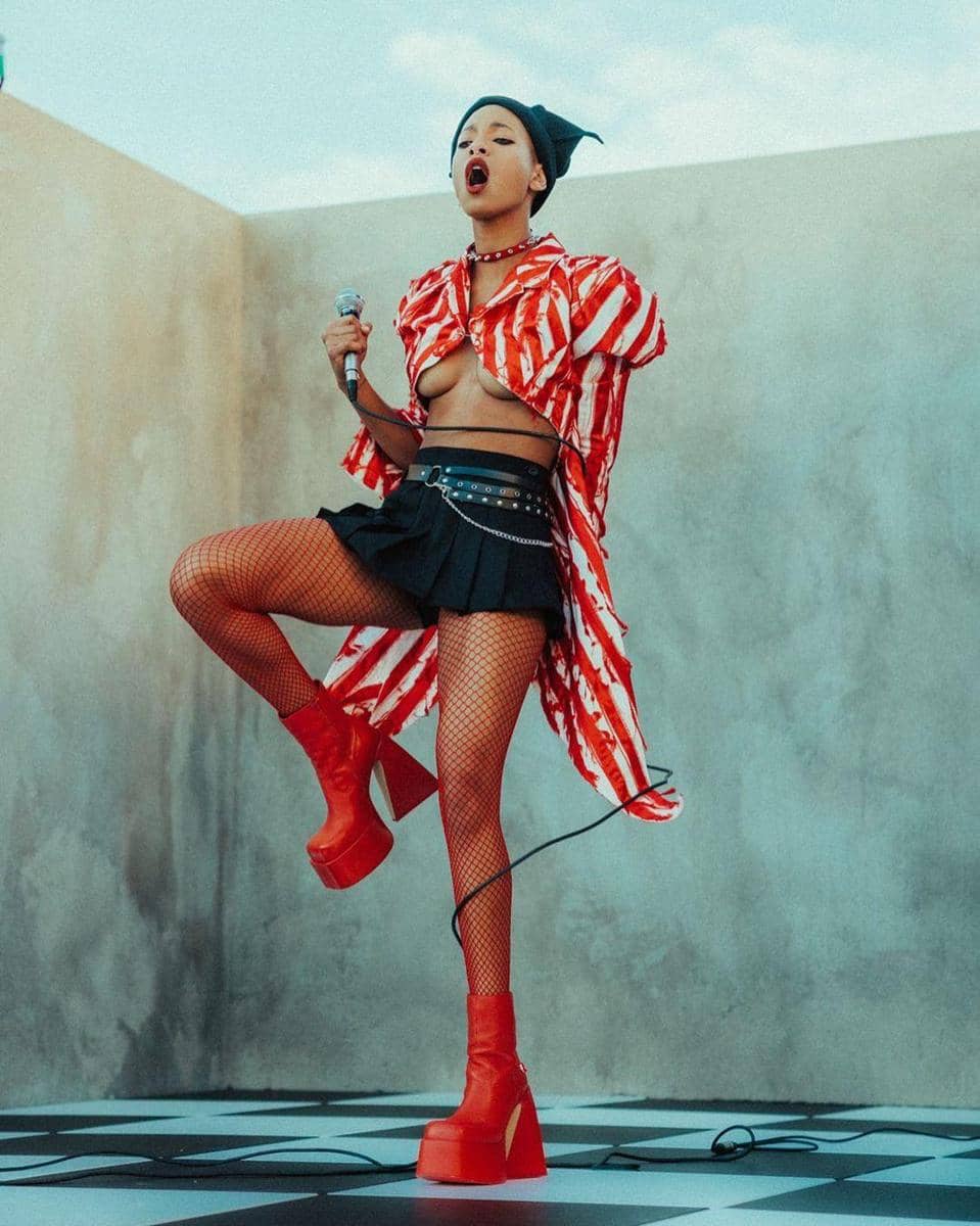 instagram.com/willowsmith