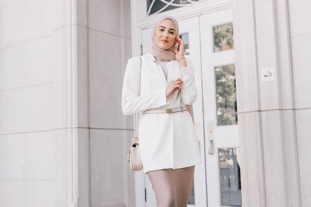 instagram.com/withloveleena